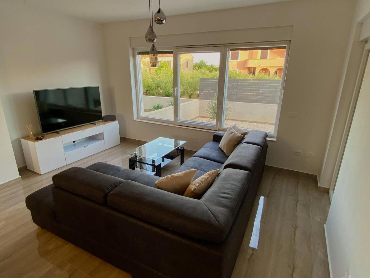 Ferienhaus Luka Zadar Bagian luar foto