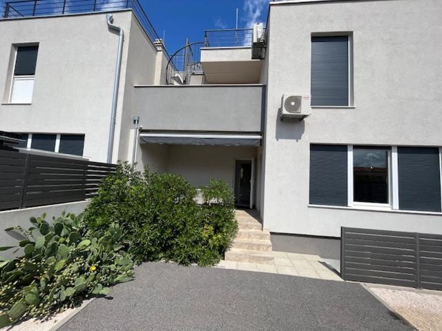 Ferienhaus Luka Zadar Bagian luar foto